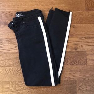DKNY High Rise Raw Hem Side Stripe Jeans Size 2